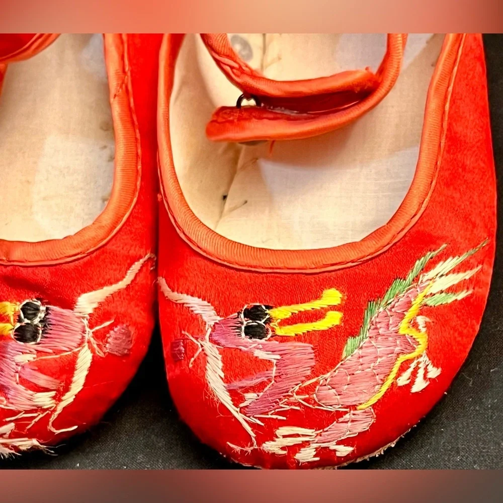 VTG Chinese Embroidered Silk Red Dragon Baby Slippers Shoes Doll Display Sz 6